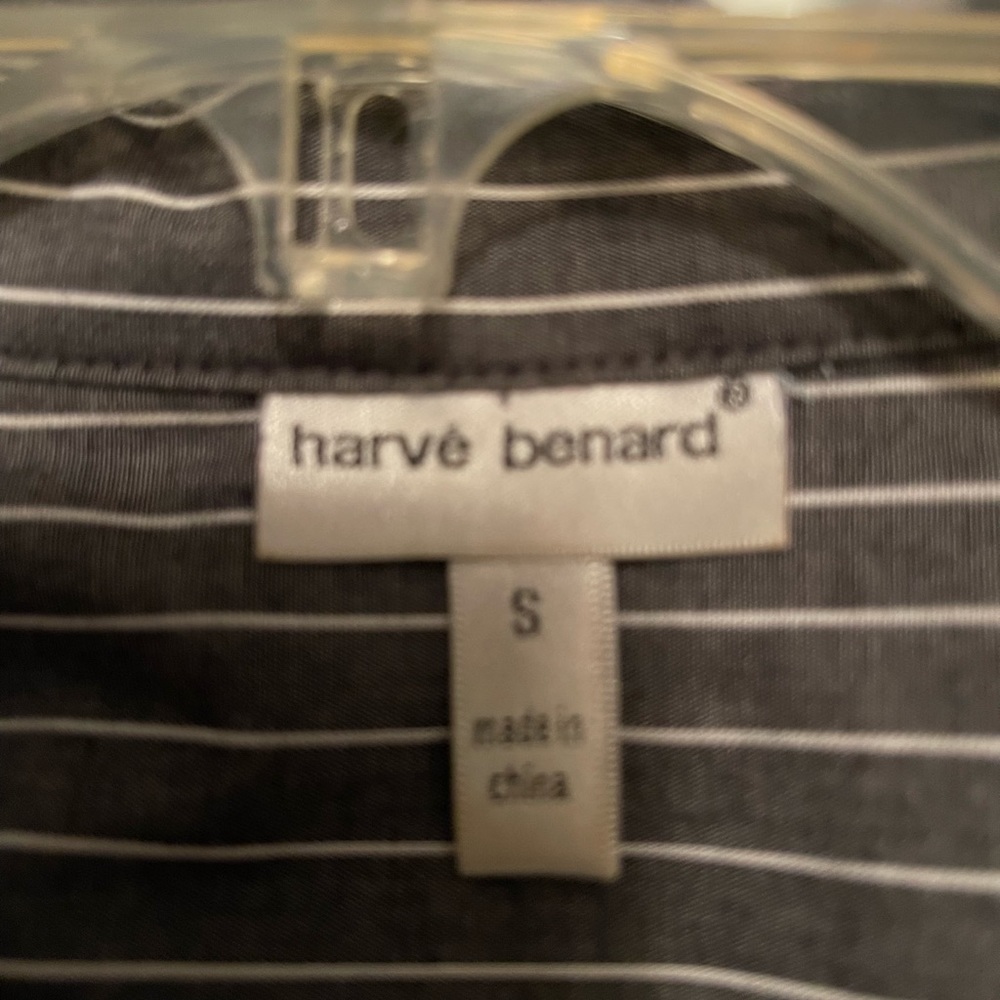 Harve Bernard Button Down, Button Back Chic And C… - image 4